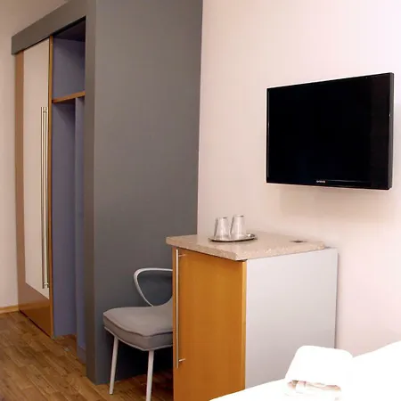 Sedlecky Dvur 3* Sedlec (Breclav)